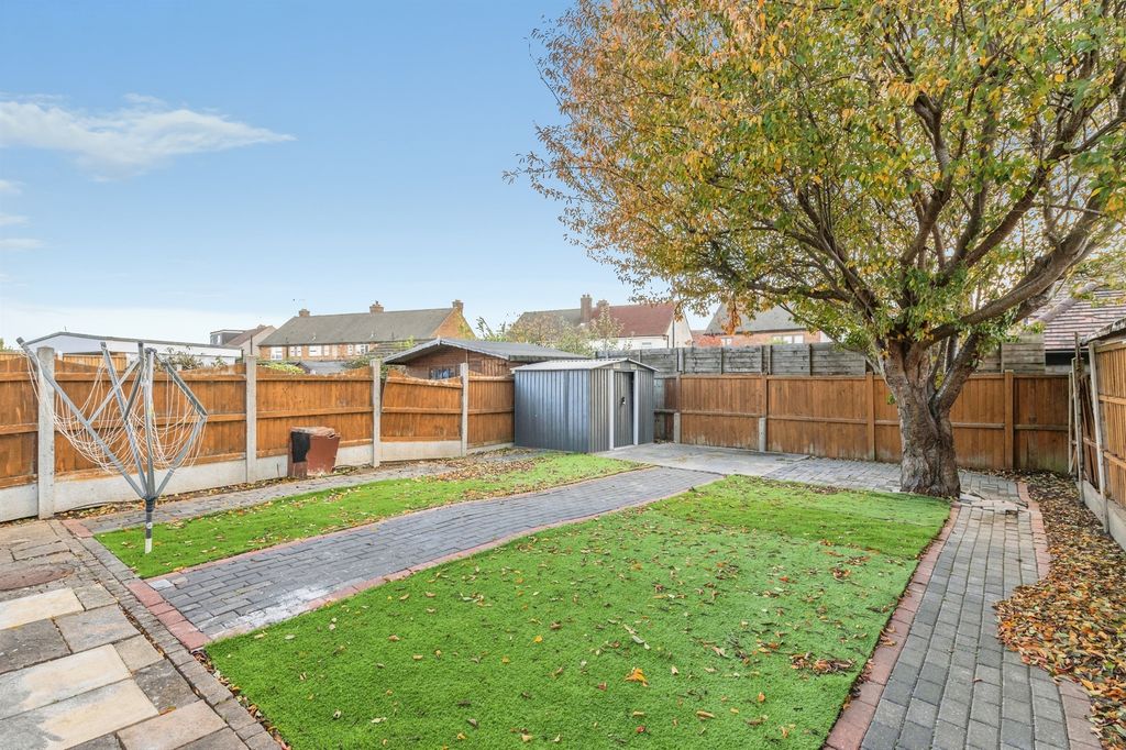 Property photo 2 of 15