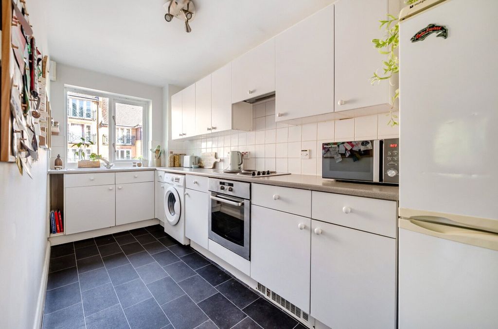 Property photo 3 of 16 Kitchen