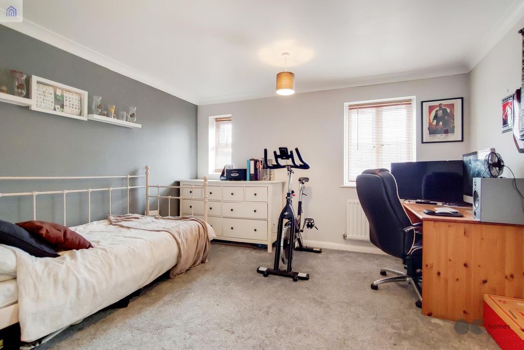 Property photo 1 of 4