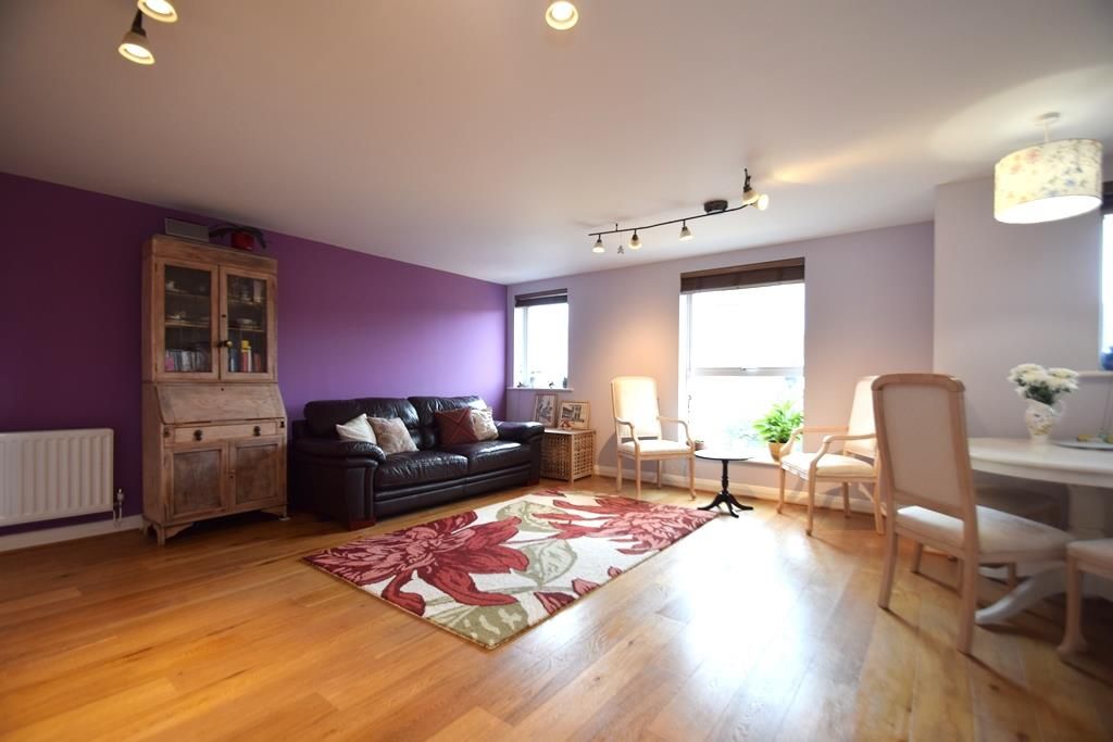 Property photo 2 of 14 Living Room