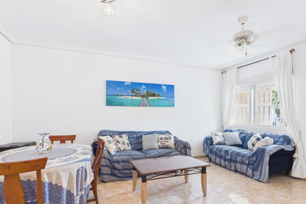Property photo 2 of 50