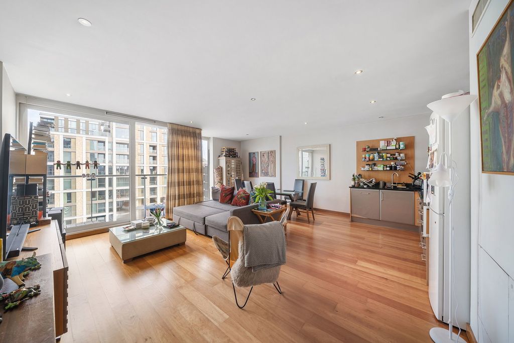 Property photo 1 of 27