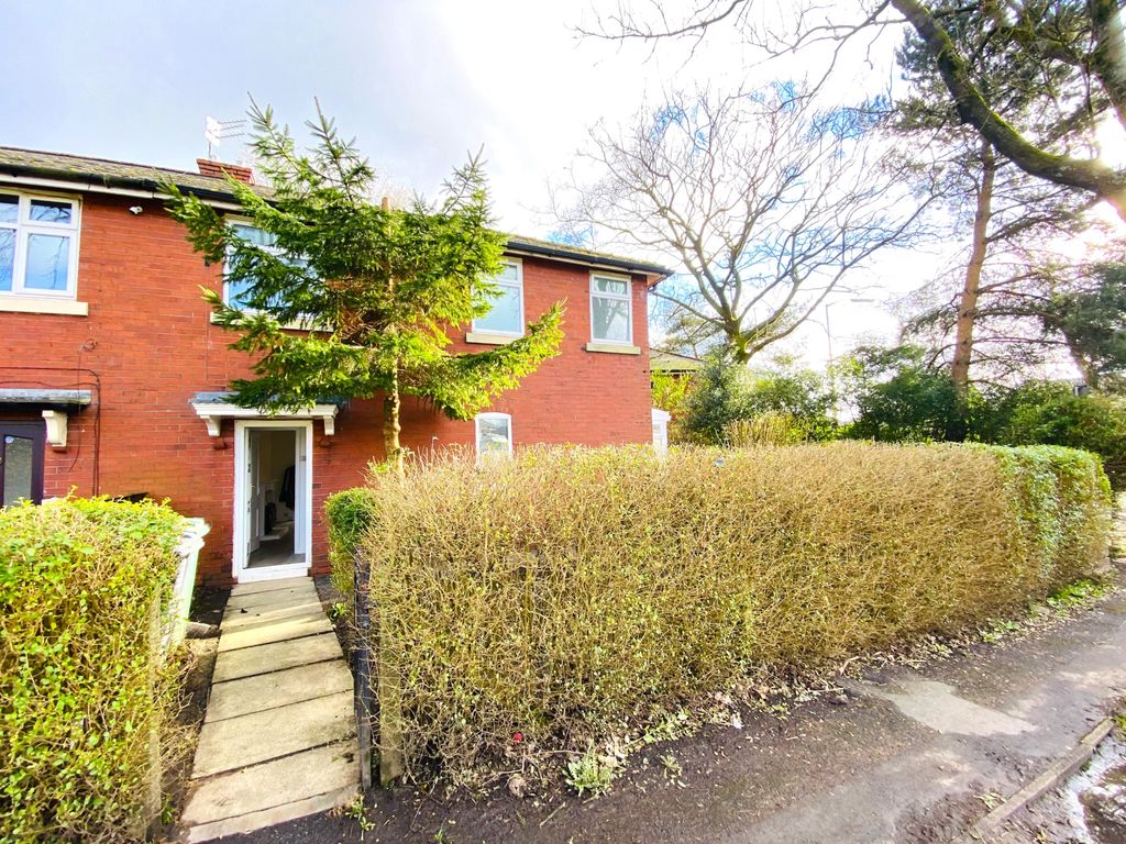 Property photo 1 of 15 79 Palatine Drive