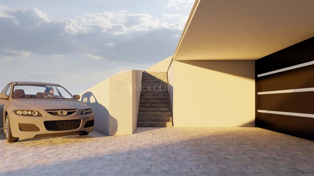 Property photo 2 of 30