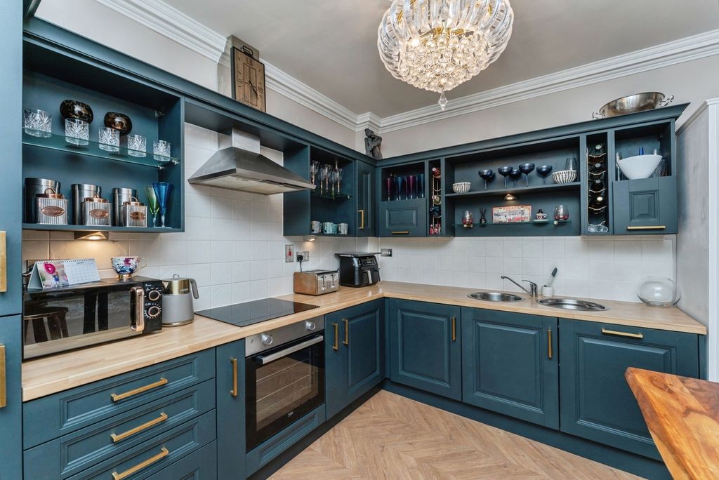 Property photo 2 of 21 Pbox-Img.Jpg
