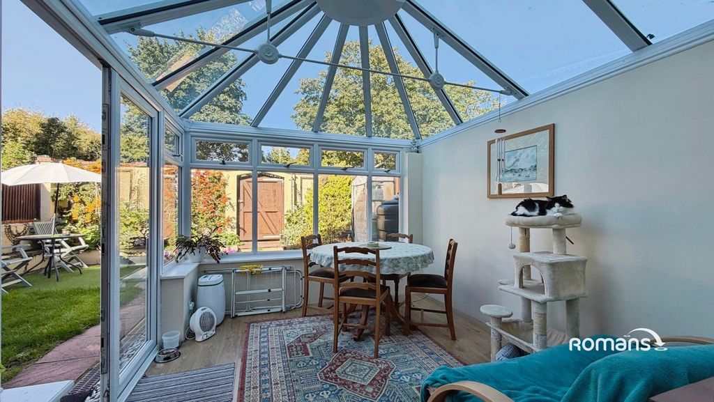Property photo 3 of 17 Pbox-Img.Jpg