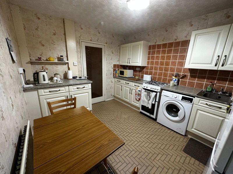 Property photo 2 of 12 Photo 4