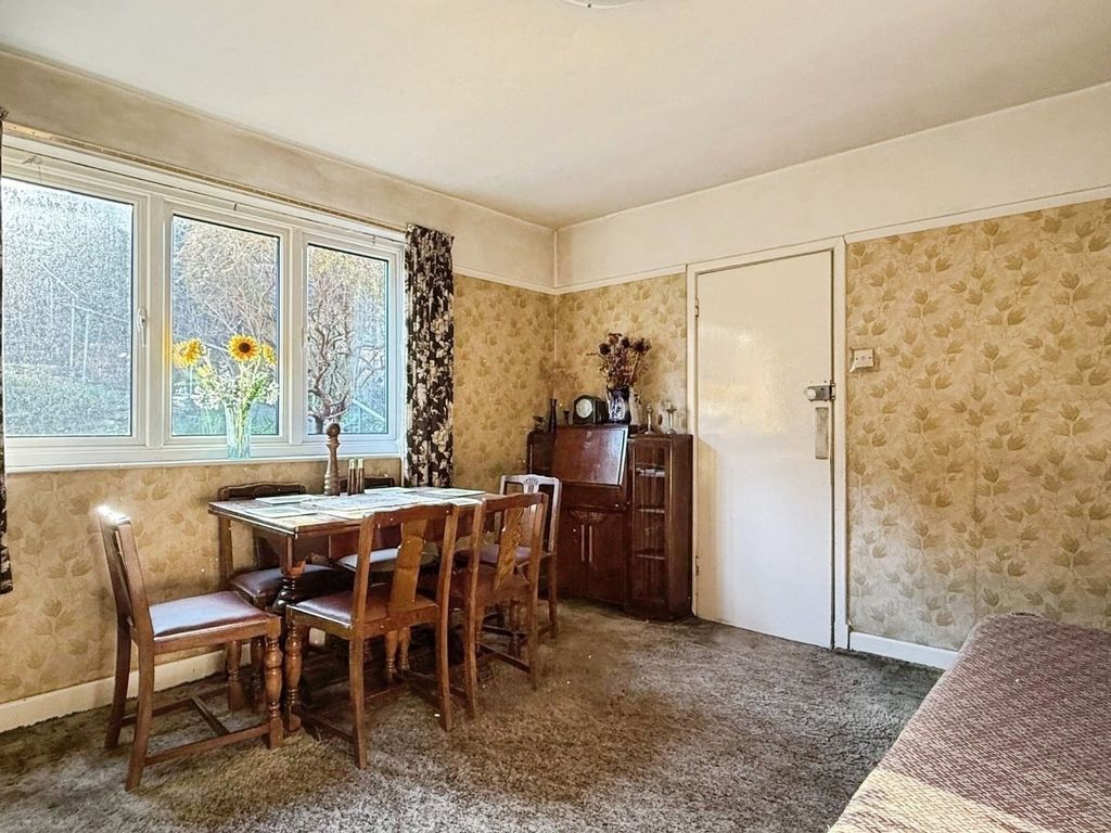 Property photo 3 of 12 Pbox-Img.Jpg