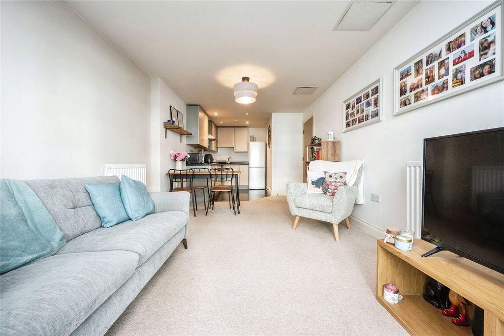 Property photo 3 of 17 Photography