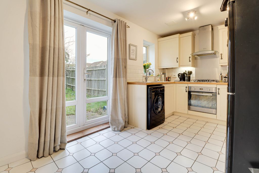 Property photo 2 of 13 Kitchen Diner