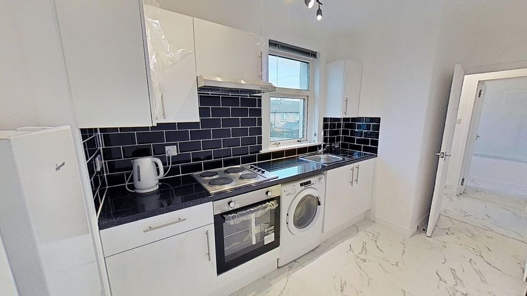 Property photo 1 of 9 Photo 1