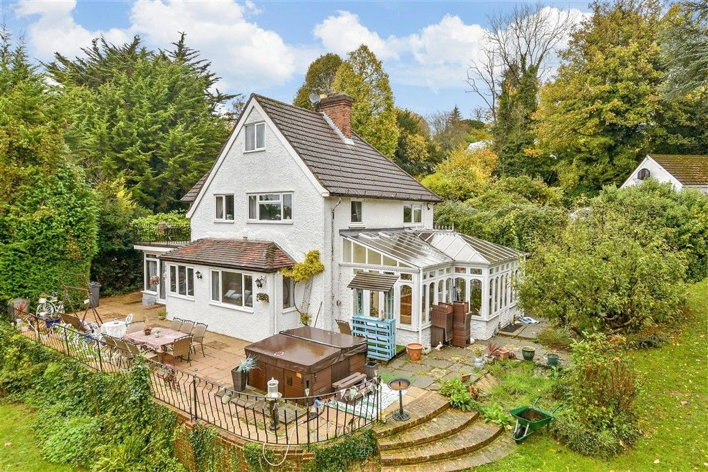 Property photo 1 of 16 External (Web)