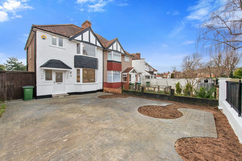 Property photo 1 of 23 Photo 5