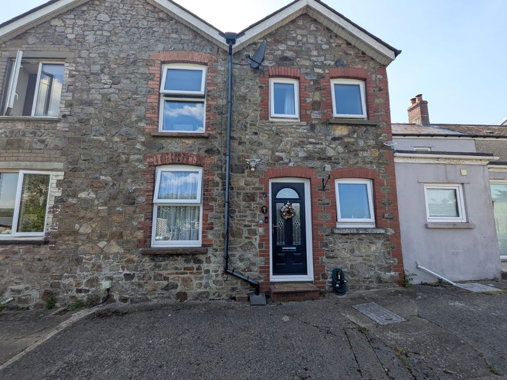 Property photo 1 of 30