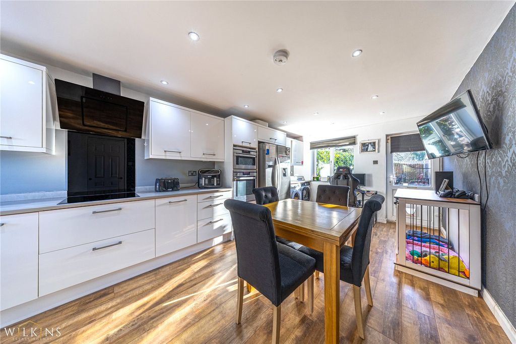 Property photo 2 of 24 Picture No. 01