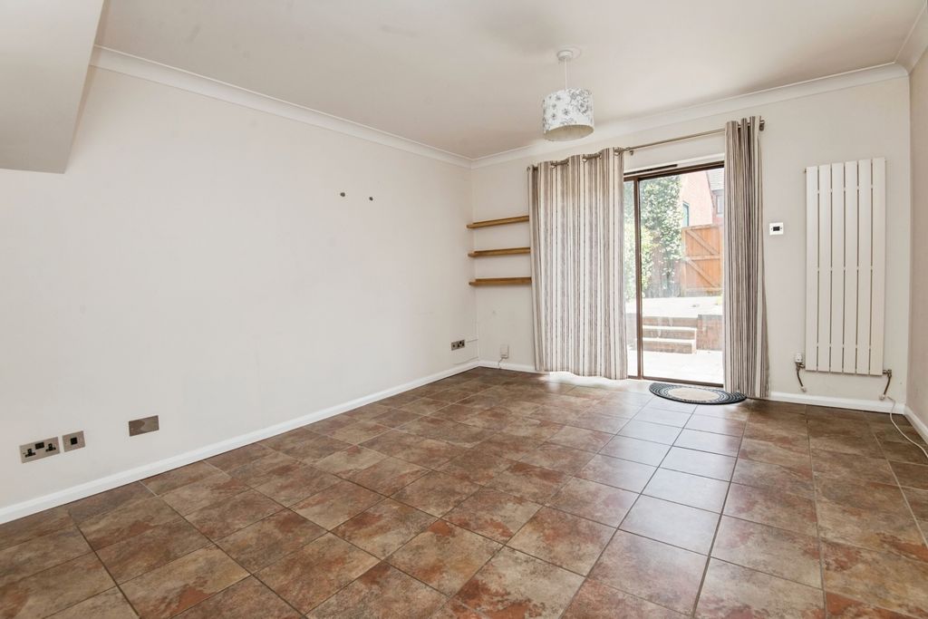 Property photo 3 of 13 Photo