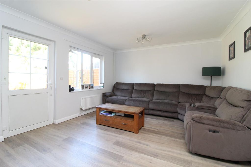 Property photo 3 of 15 Img_5558.Jpg