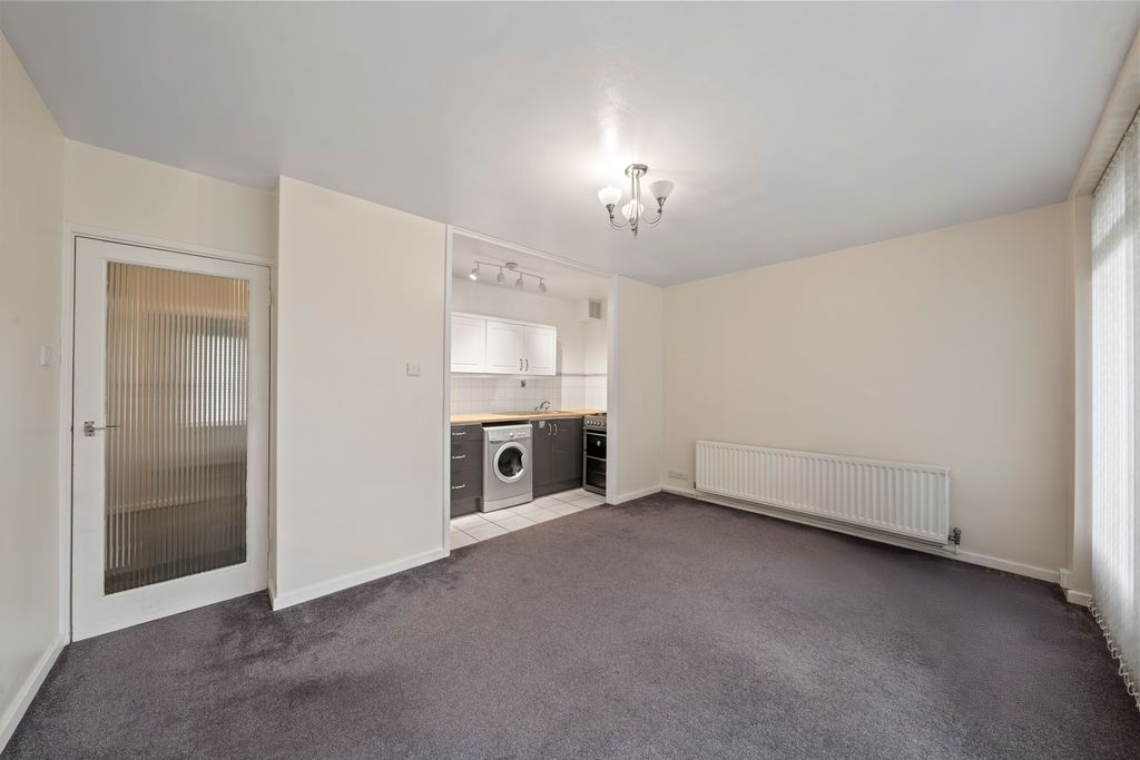 Property photo 3 of 10 Photo 2