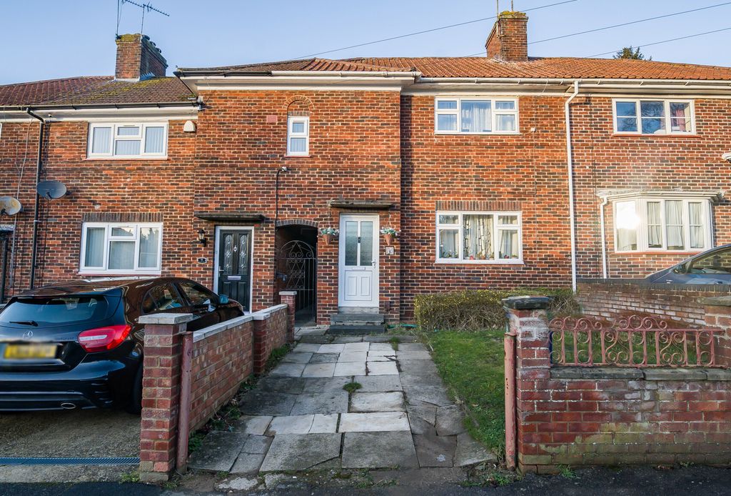 Property photo 1 of 10 1397782-21-696A5B...