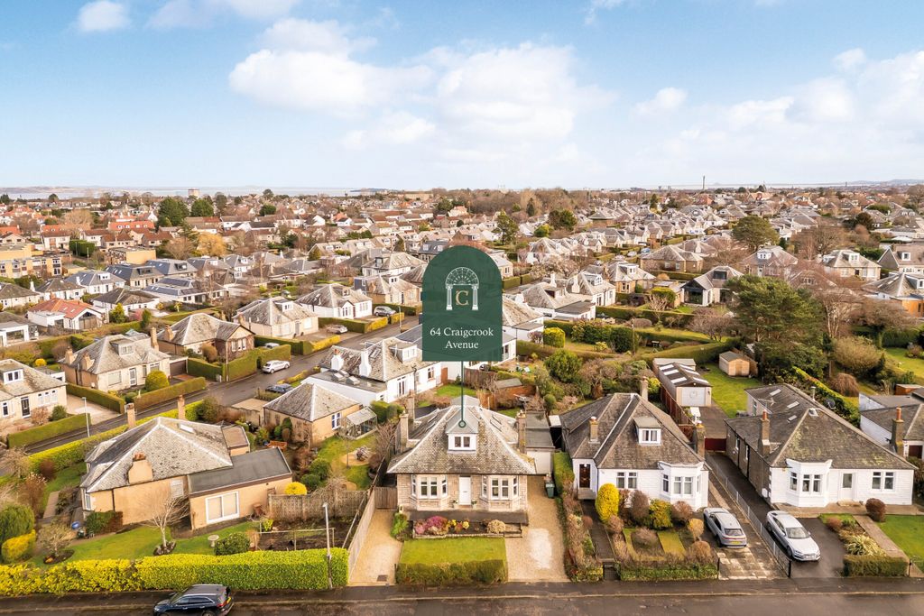 Property photo 2 of 26