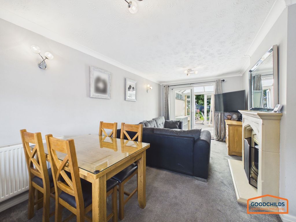 Property photo 3 of 25