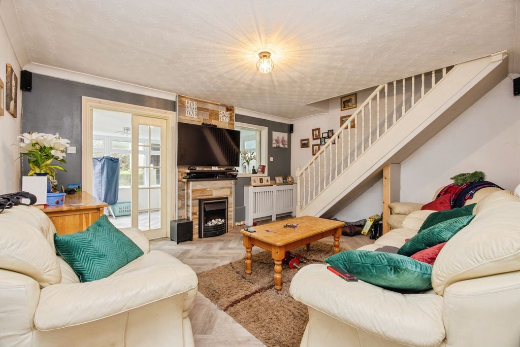 Property photo 2 of 20 Pbox-Img.Jpg