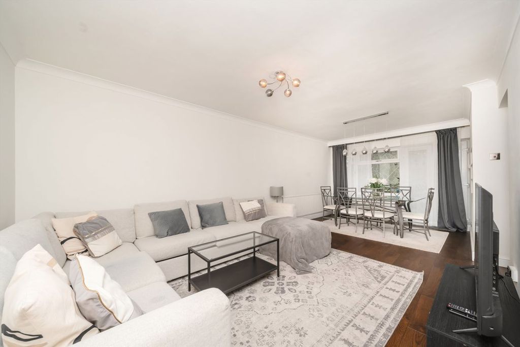 Property photo 2 of 4