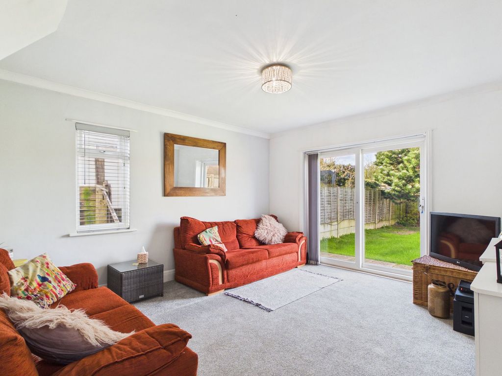 Property photo 3 of 23