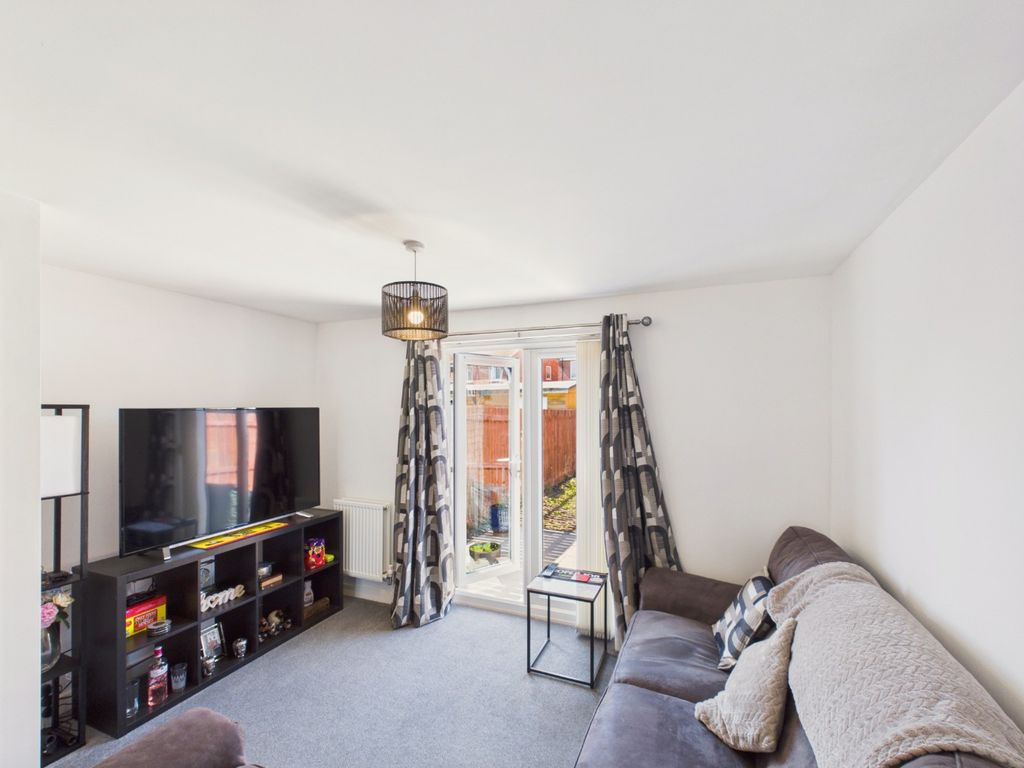 Property photo 2 of 15 5023764