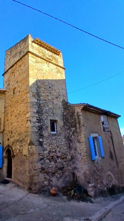 Property photo 2 of 25