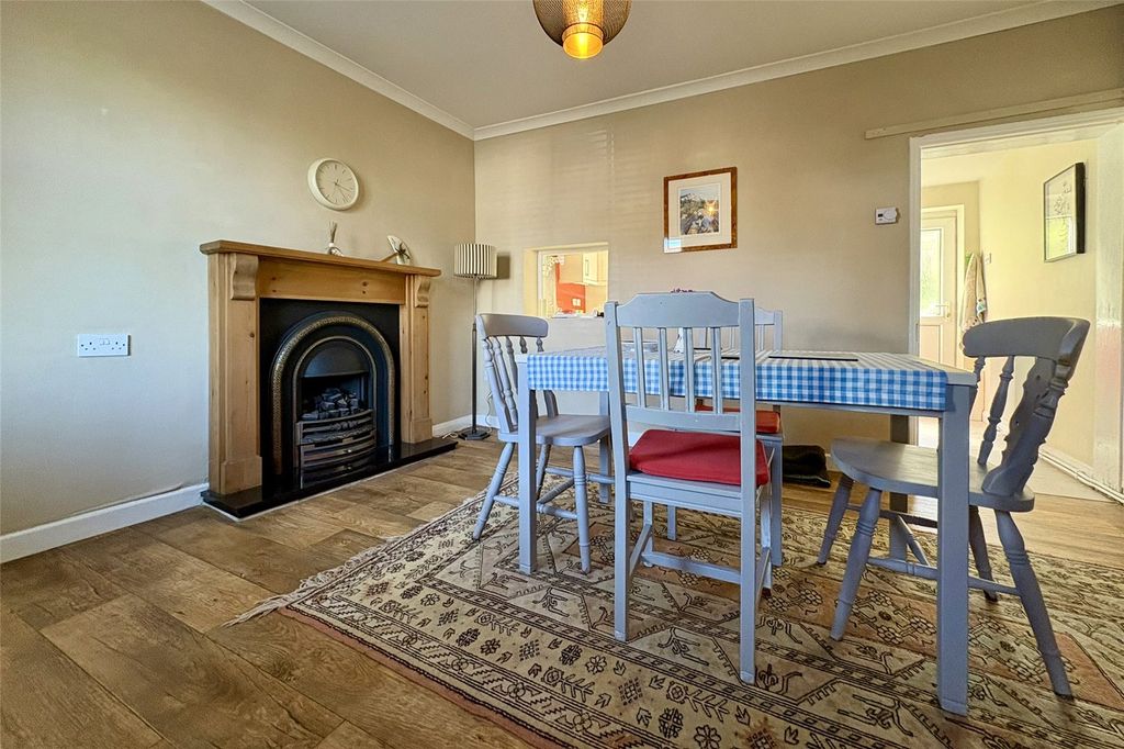 Property photo 2 of 22 Picture No. 52