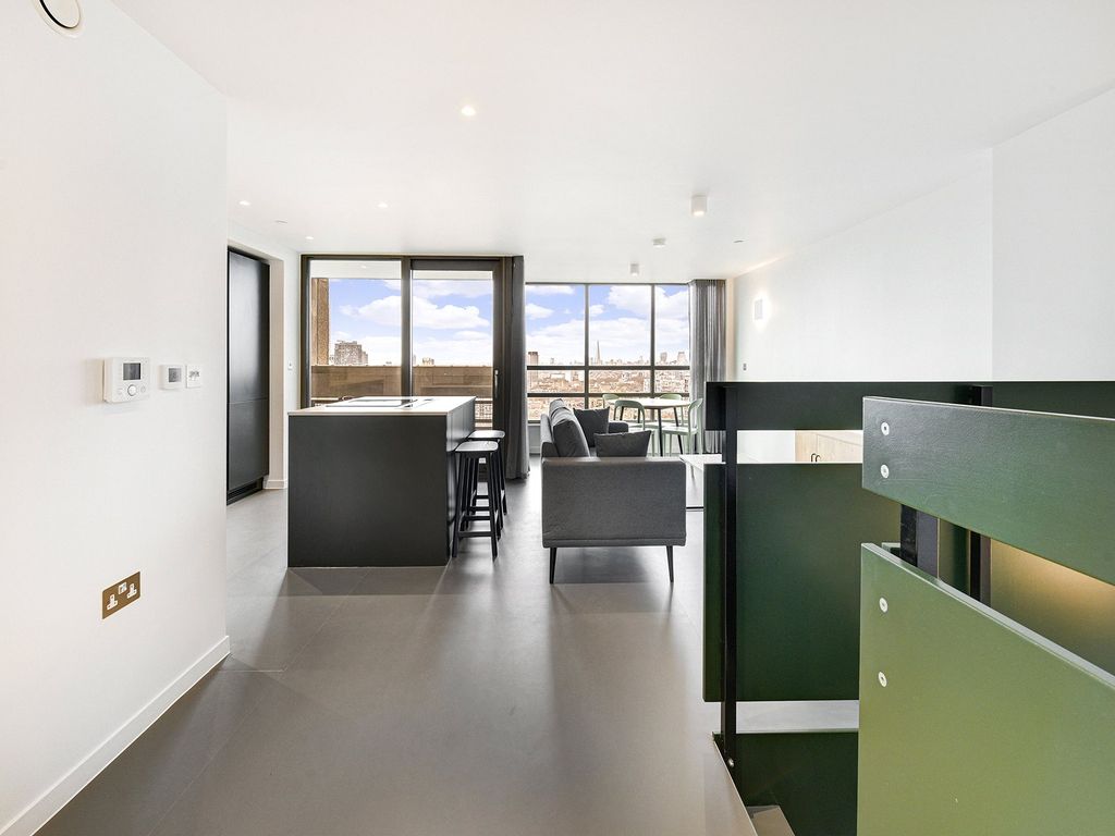Property photo 2 of 10 Balfron Tower