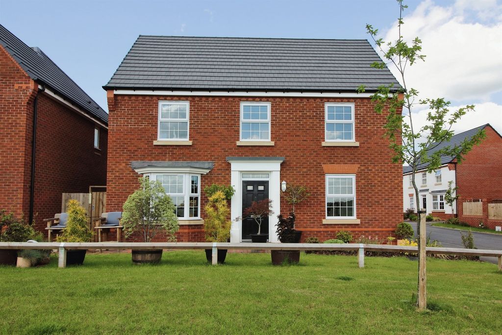 Property photo 1 of 16 Outside Front