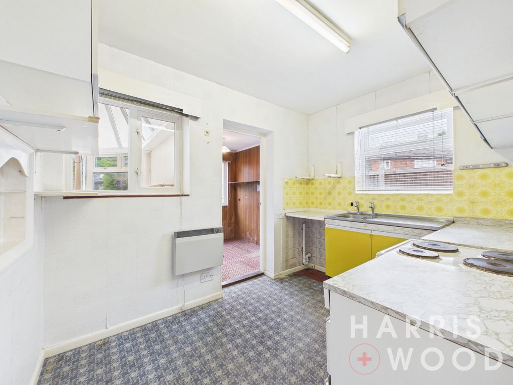 Property photo 3 of 16 5239023