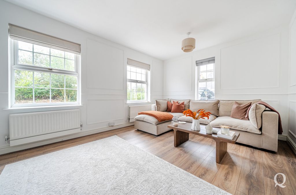 Property photo 2 of 22 96B9E588-622A-47E...