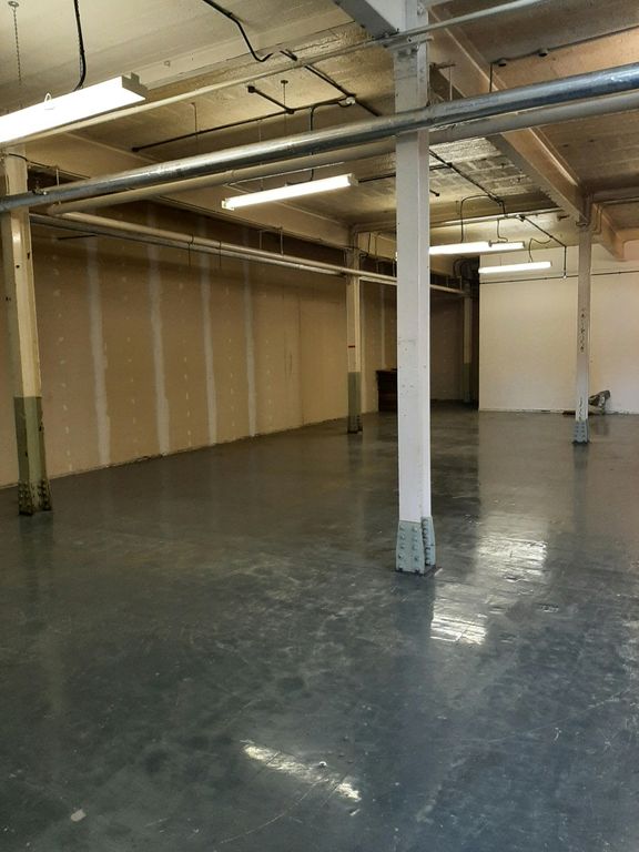 Property photo 3 of 5 Unit 4 Warehouse.Jpg