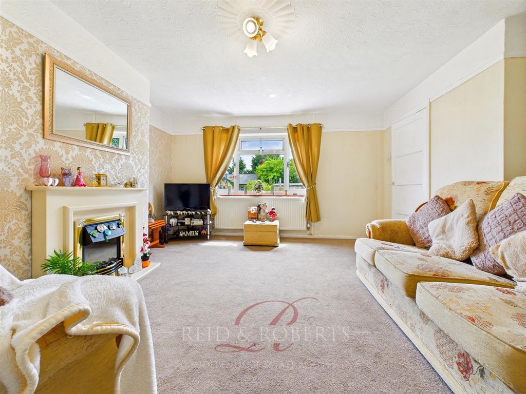Property photo 3 of 21 Cam04884G0-Pr0072-Still016.Jpg