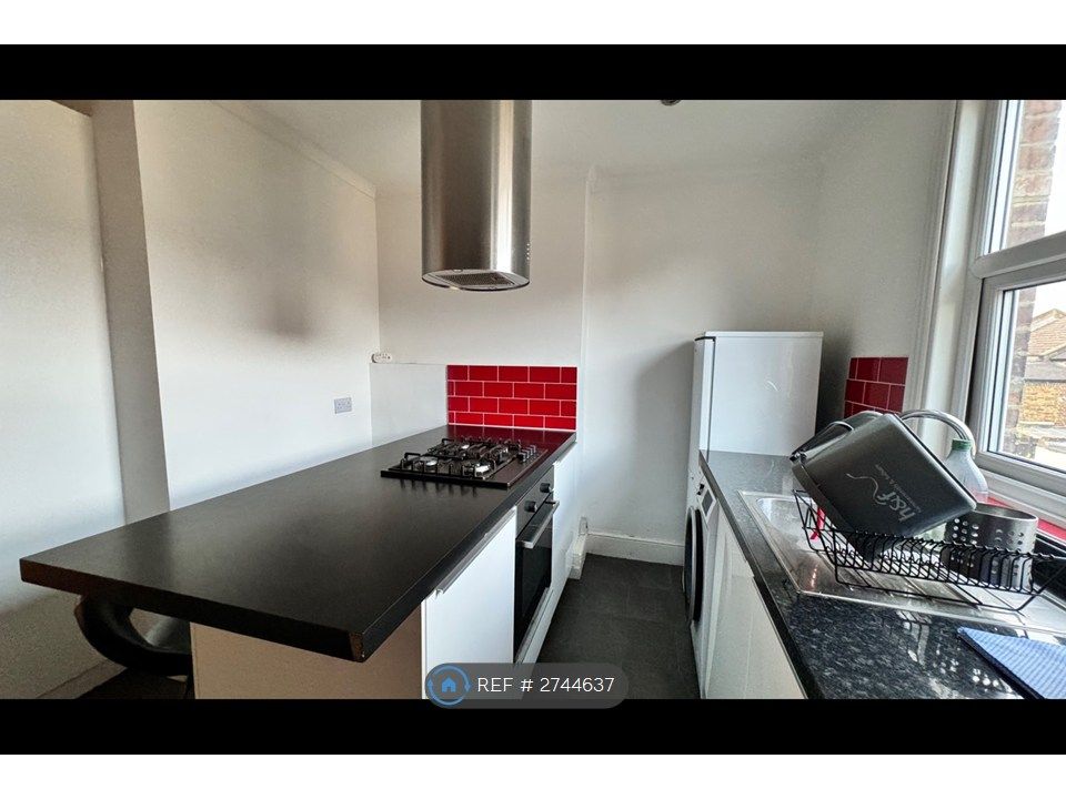 Property photo 2 of 8 Kitchen (2 Of 2)