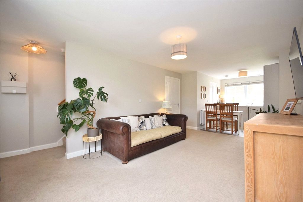 Property photo 3 of 20 Open Plan Living
