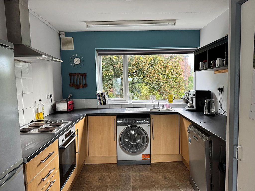 Property photo 3 of 13 Kitchen
