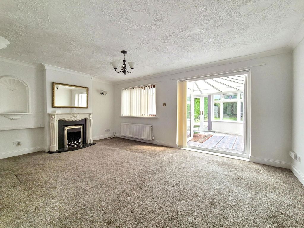 Property photo 2 of 22
