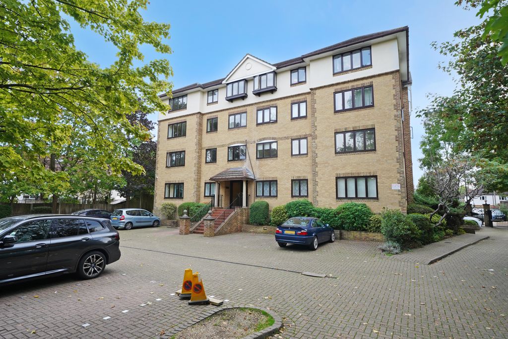 Property photo 1 of 15 15-E28A87266-Gp-Usl-12 Burlington Gate (49 Of 50).Jpg