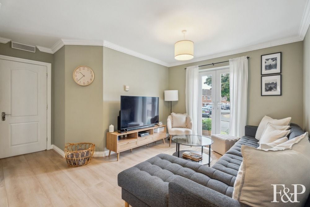 Property photo 2 of 14 4382405