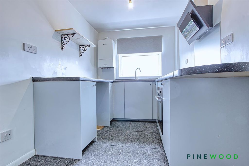 Property photo 2 of 15 Kitchen