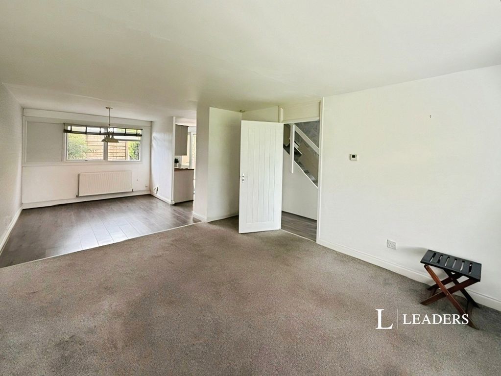 Property photo 3 of 15 Pbox-Img.Jpeg