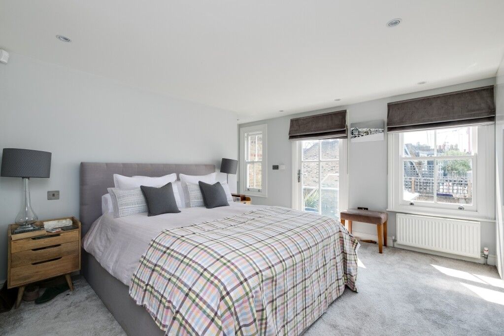 Property photo 3 of 18 Picture 4