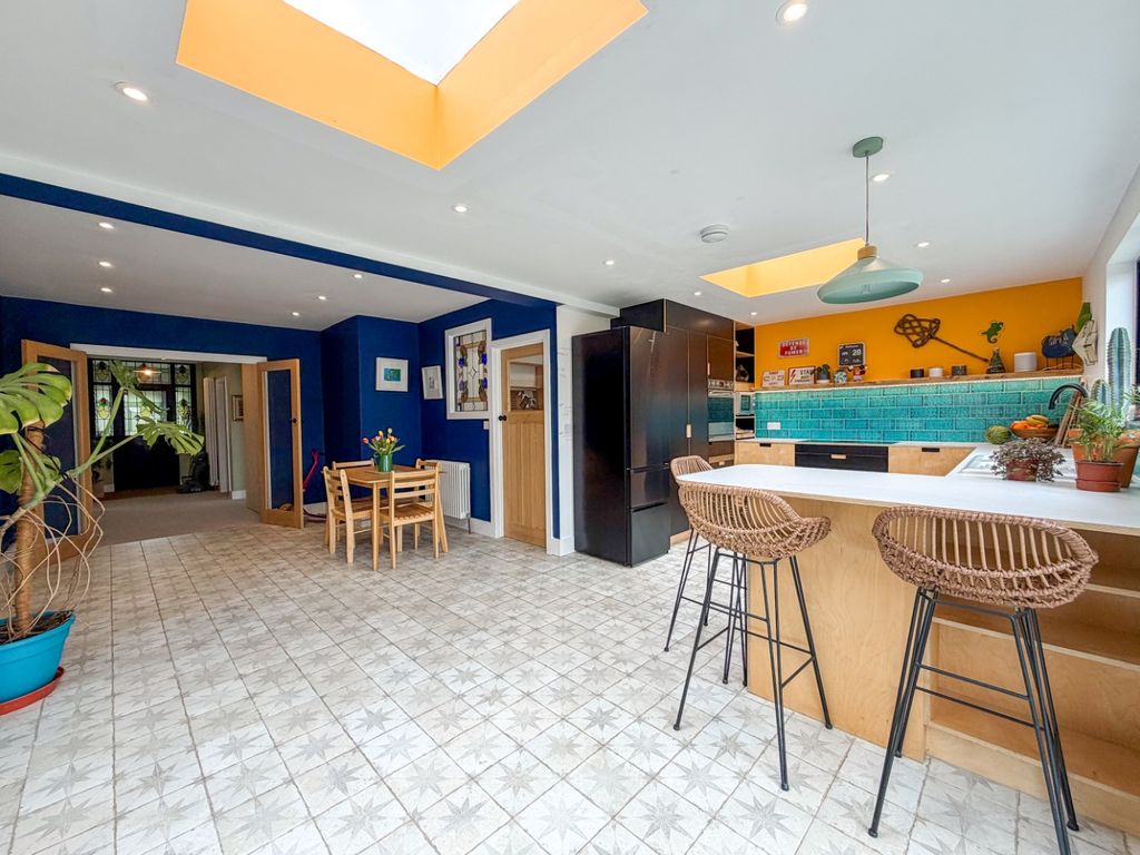 Property photo 1 of 31 5026493