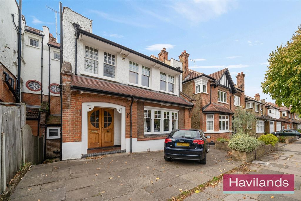 Property photo 1 of 20 The Chine-1.Jpg