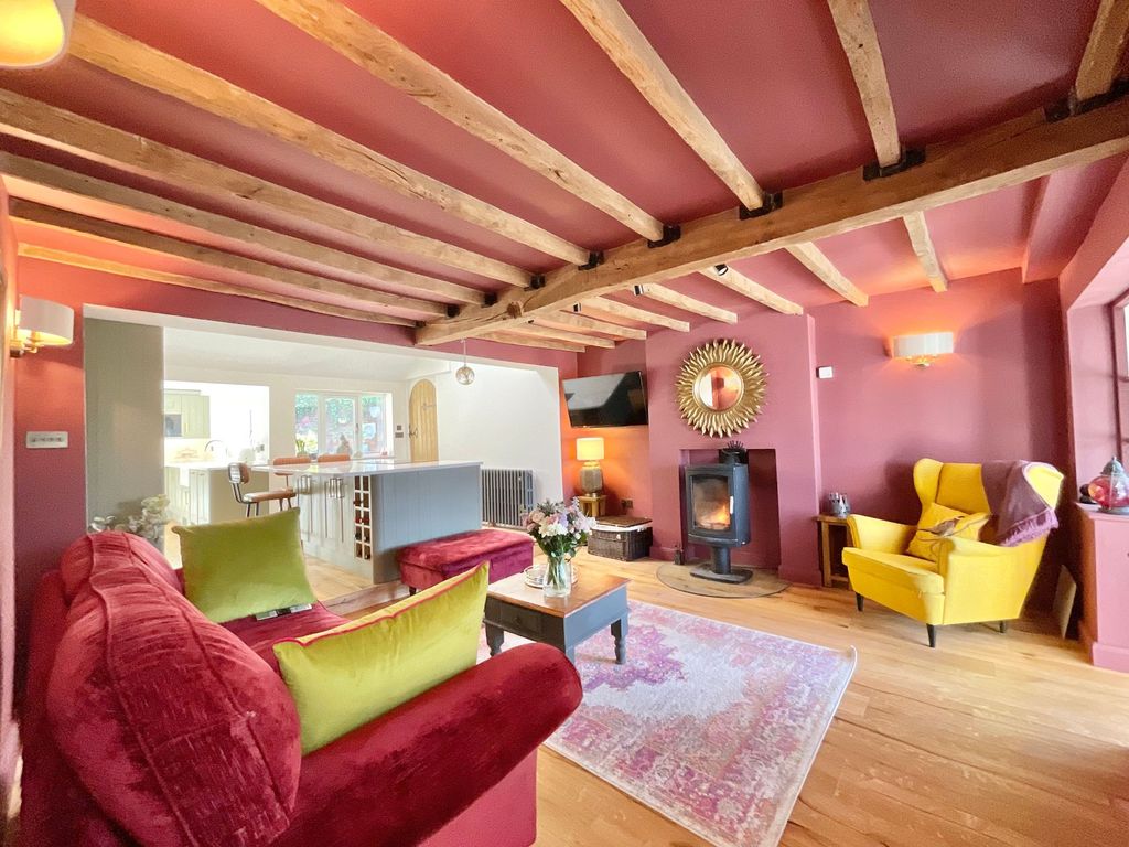 Property photo 3 of 39