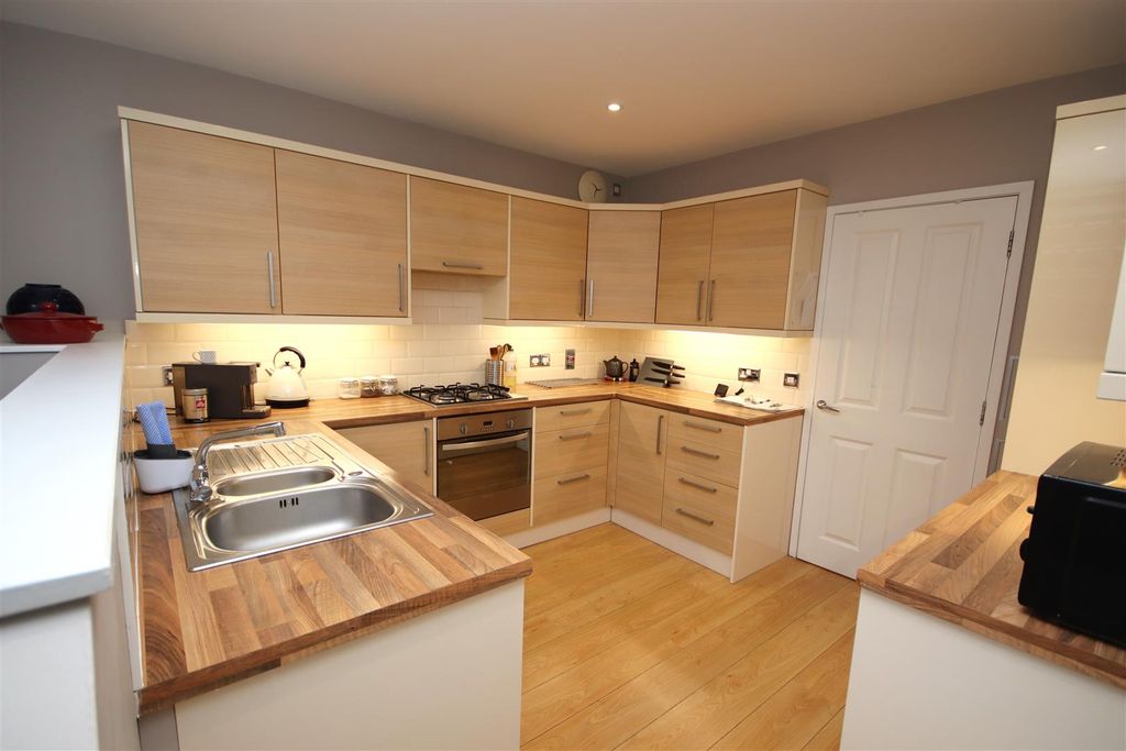 Property photo 2 of 9 Img_0851.Jpg
